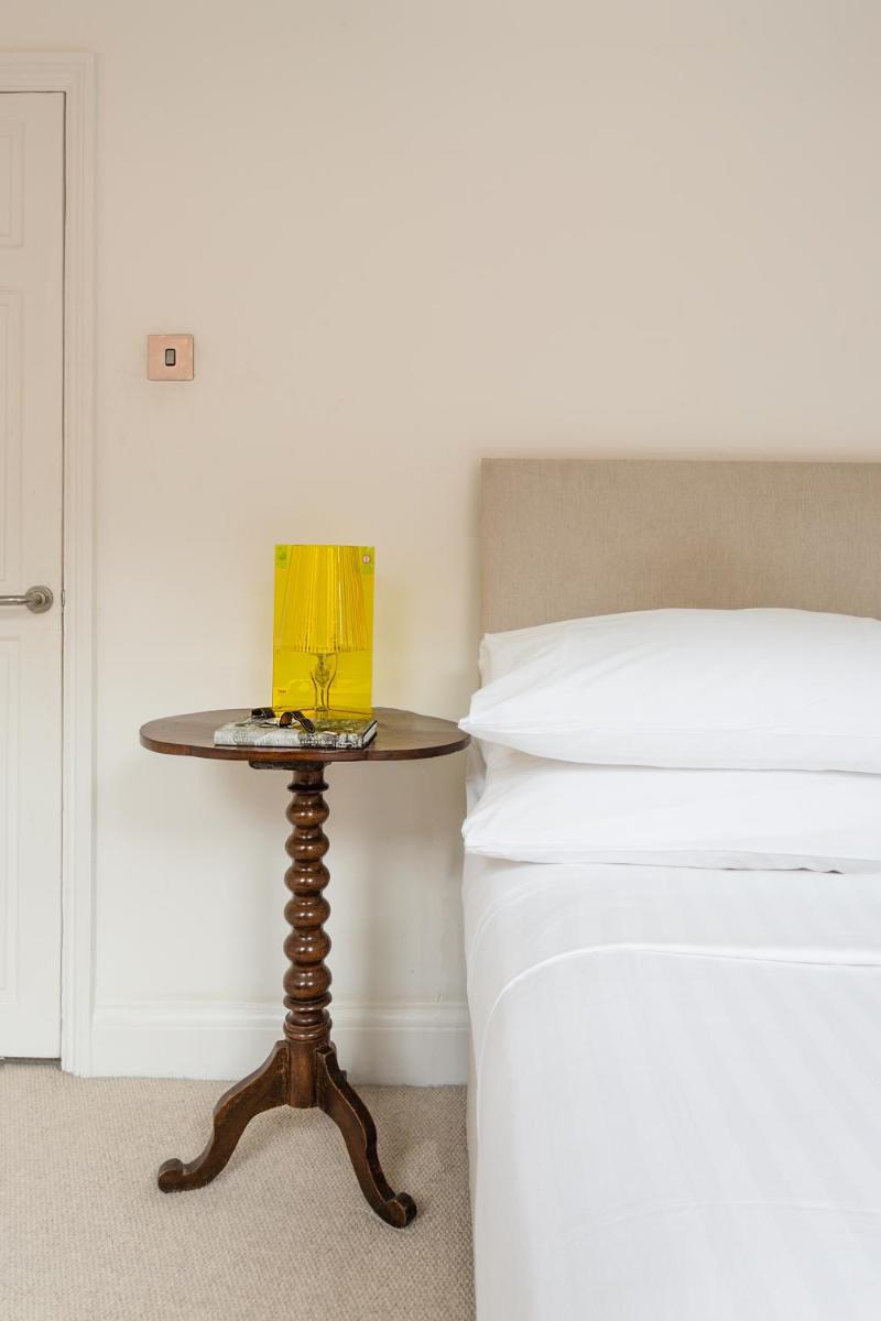 Boston Place II by onefinestay - Housity