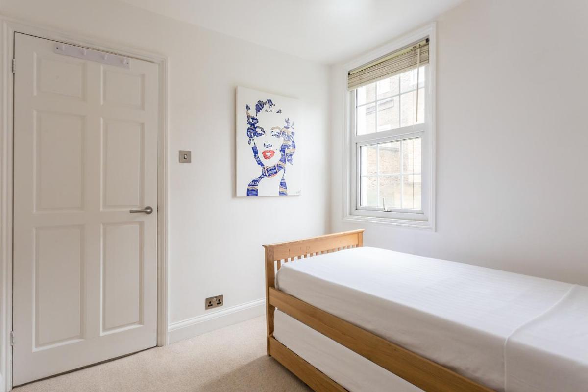 Boston Place II by onefinestay - Housity