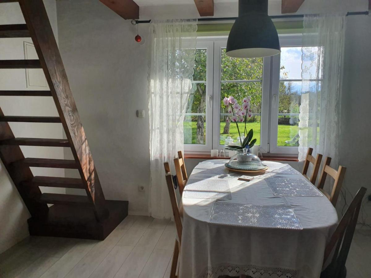 Village House Flowerside - Housity