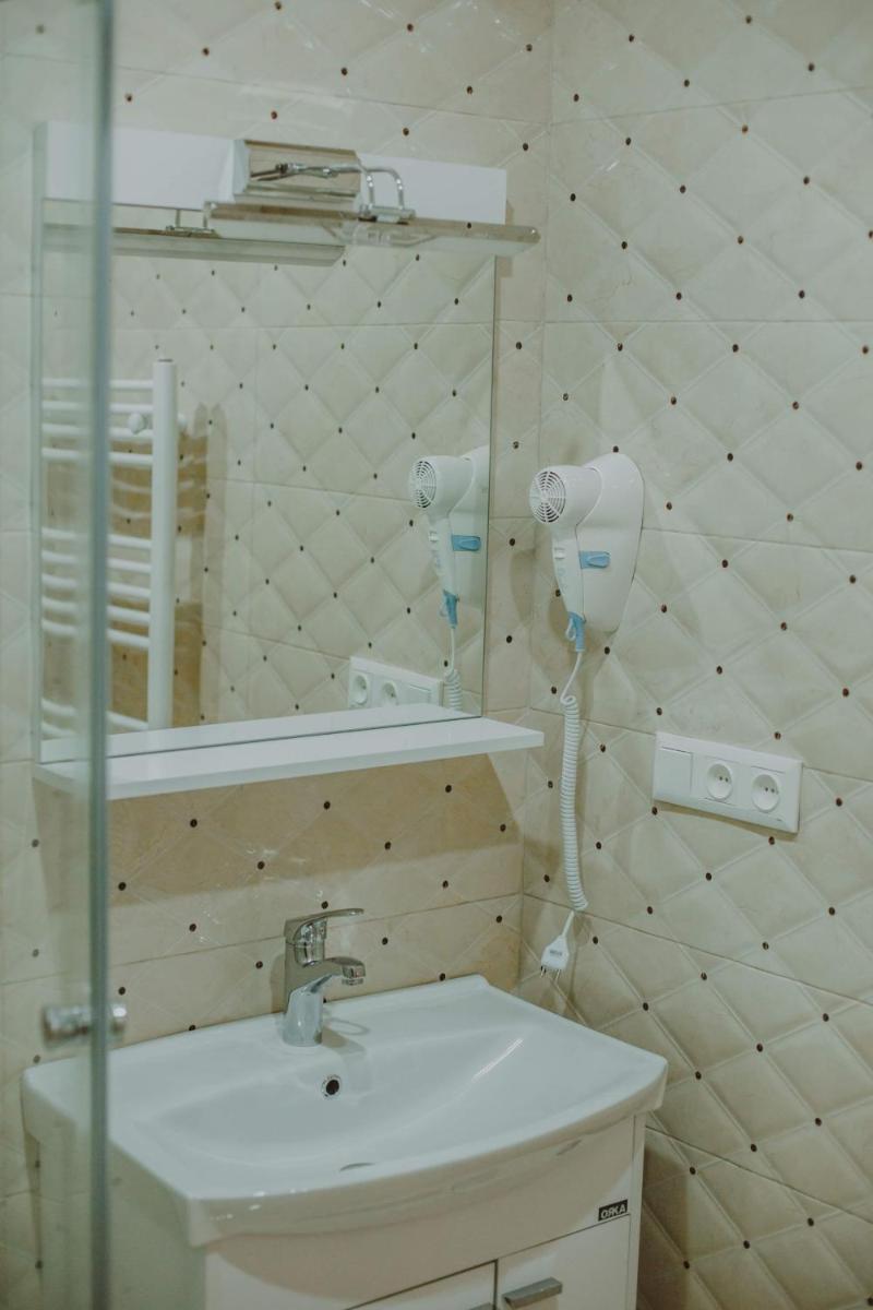 Galaktioni's Marani - Housity