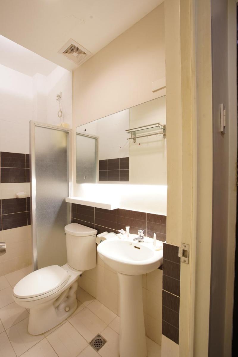 OYO 415 Florotel Gensan - Housity