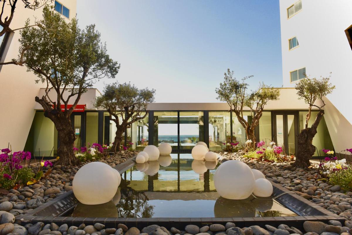 Uma varanda ou terraço em VidaMar Resort Hotel Madeira
