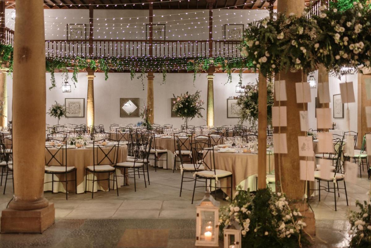 Un restaurante o sitio para comer en Eurostars Hotel de la Reconquista