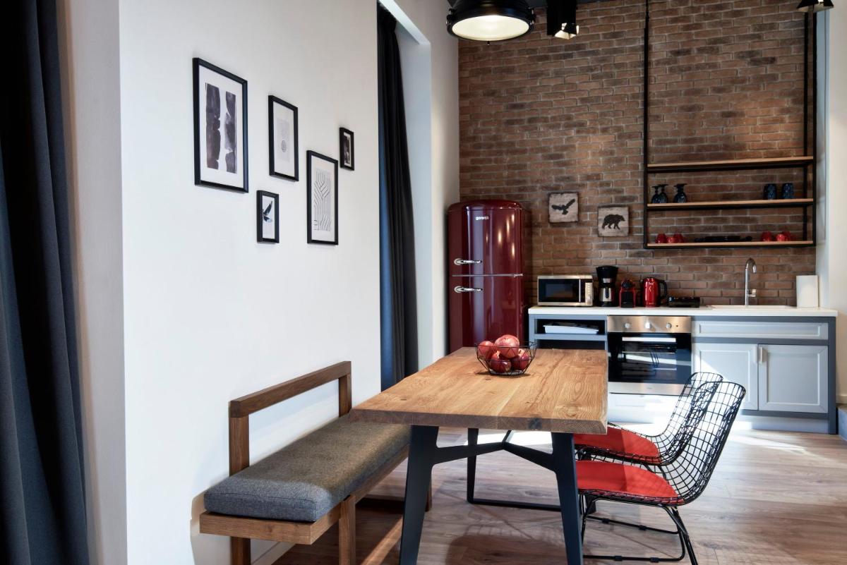 Kolonaki 8 - Design Suites & Lofts - Housity