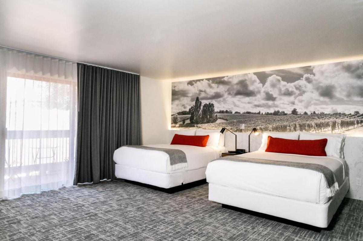 Vinland Hotel and Lounge - Housity