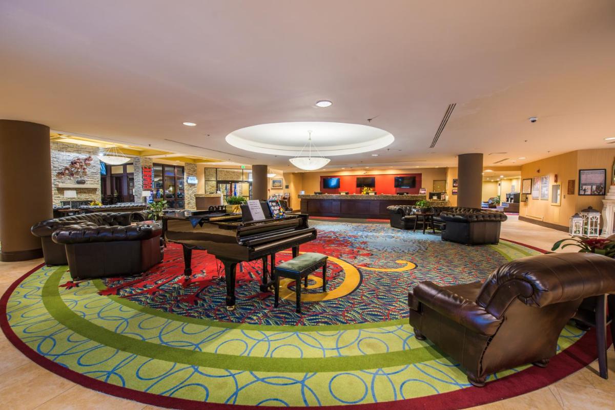 Alta Hotel - Housity