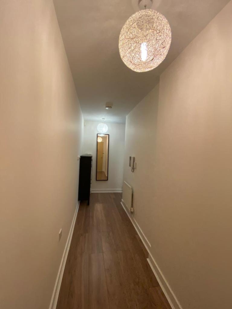 Central Milton Keynes hub one bedroom secured apartment - Housity