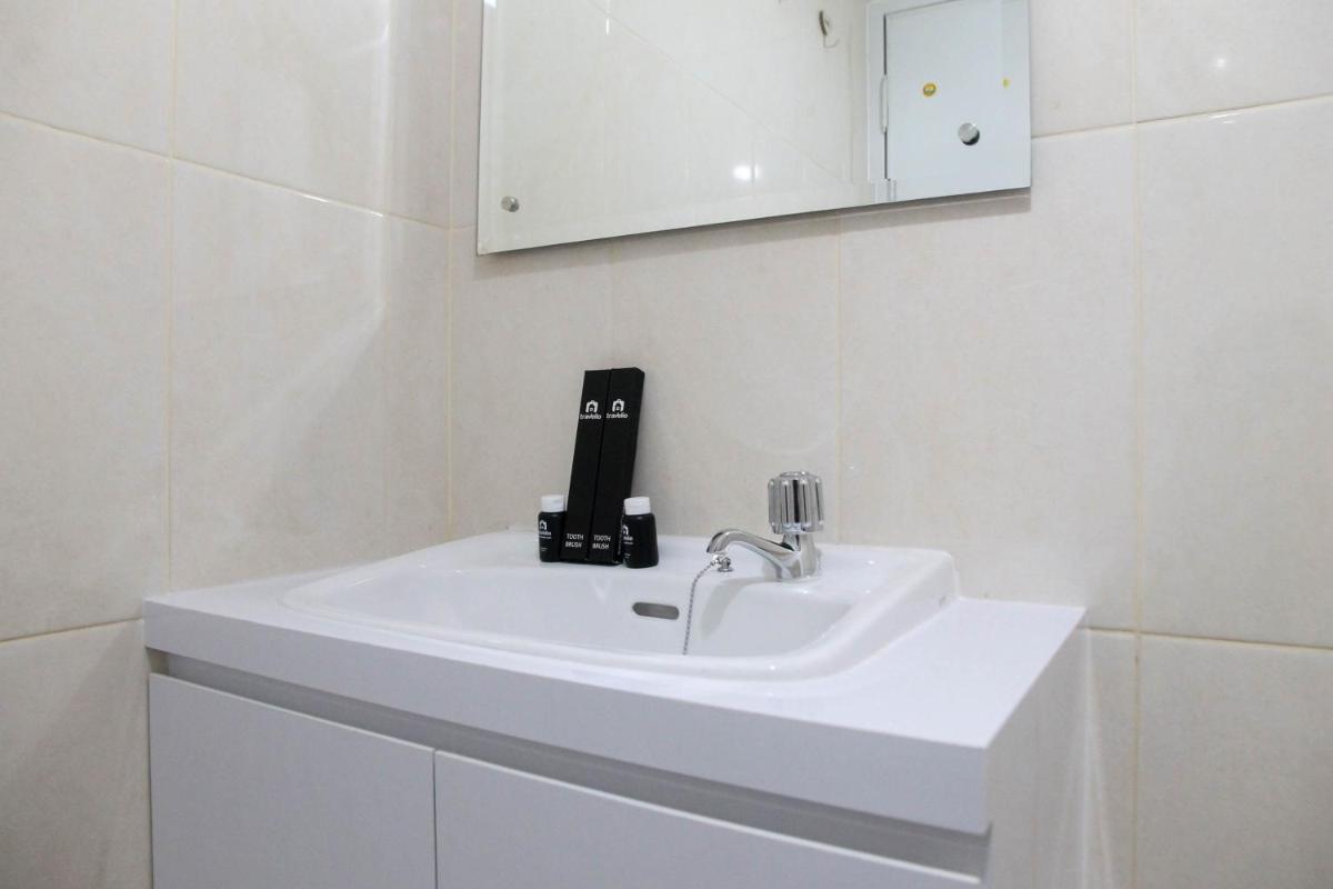 Homey Studio Apartment at Springlake Summarecon Bekasi By Travelio - Housity