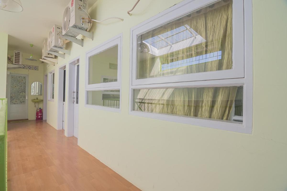 RedDoorz Syariah near Museum Wisma Karya Subang - Housity