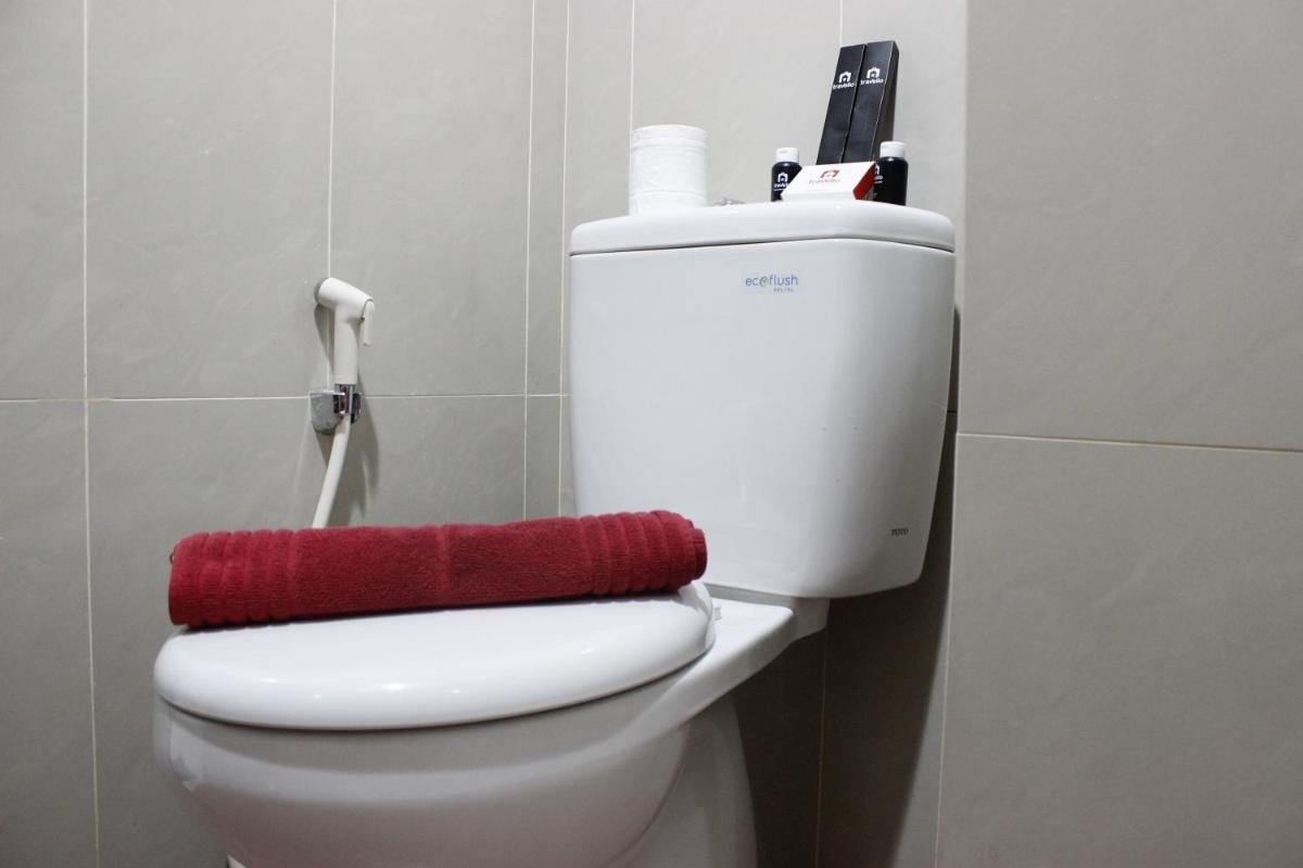 Classic Studio Room Taman Melati Apartment Jatinangor near UNPAD By Travelio - Housity