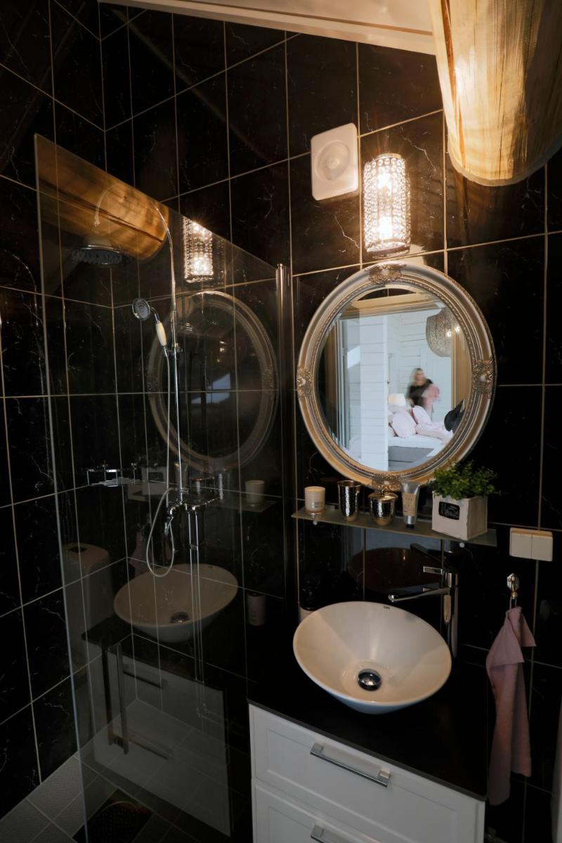 Sara´s Bed and Breakfast - Housity