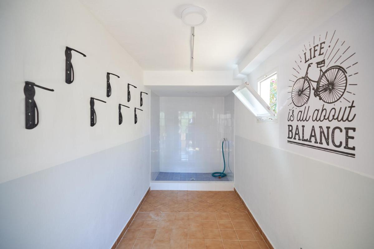 Imagen de la galería de Bahia Suites Camp de Mar, en Camp de Mar