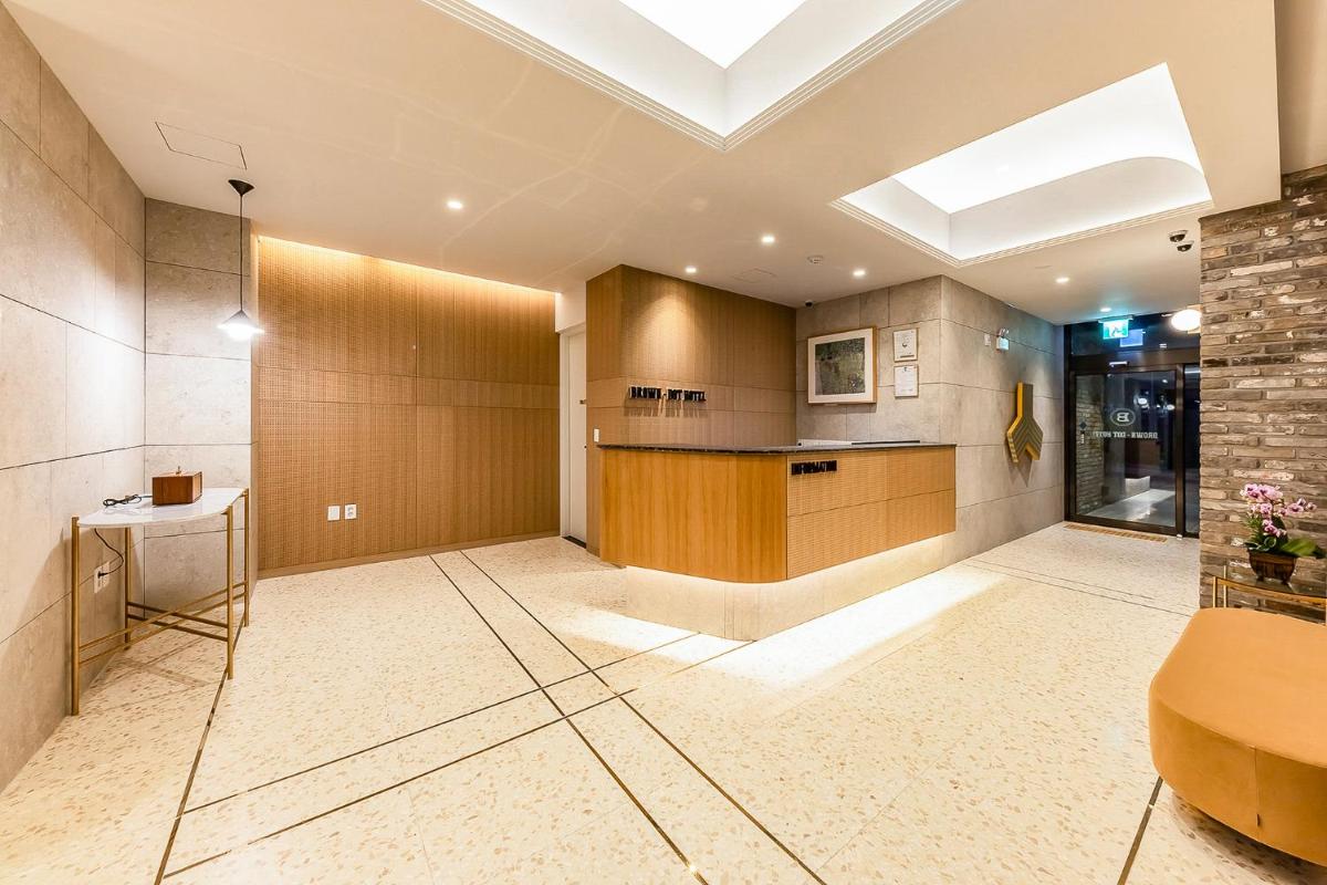 Brown-Dot Hotel Ulsan-Sincheon - Hizvo