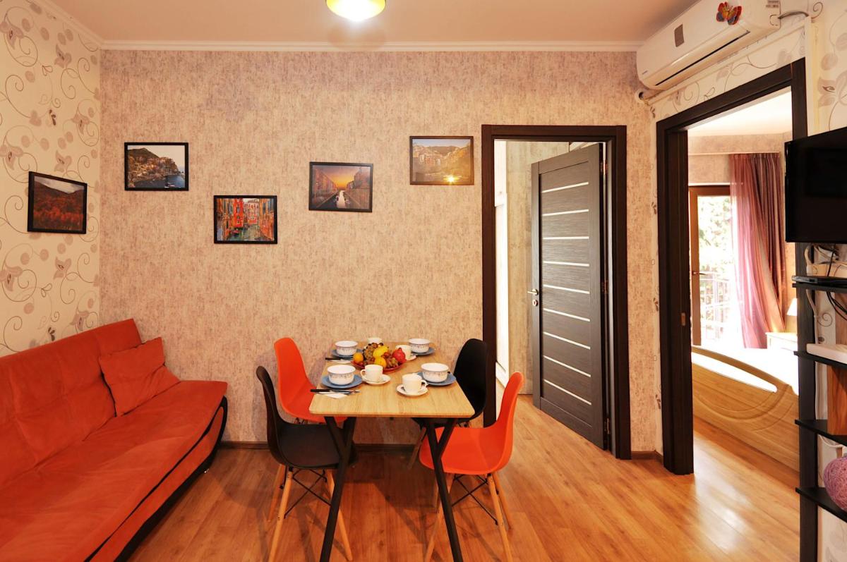 Apartment Art Django Old Avlabari - Housity