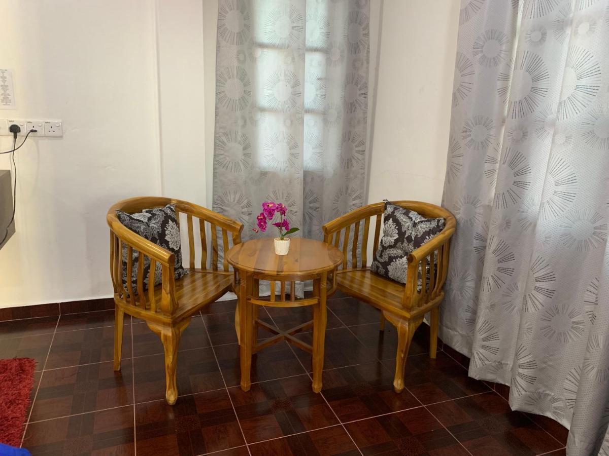 Wan Danisha Villa Inn - Hizvo