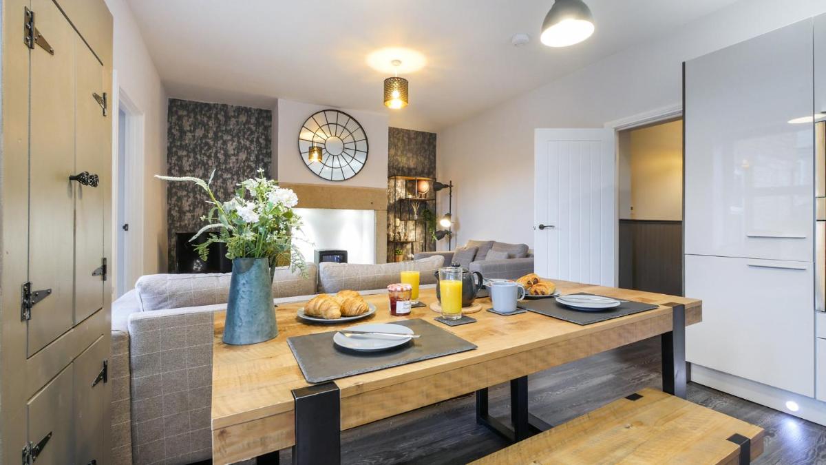 The Hadrian Apartment - Housity