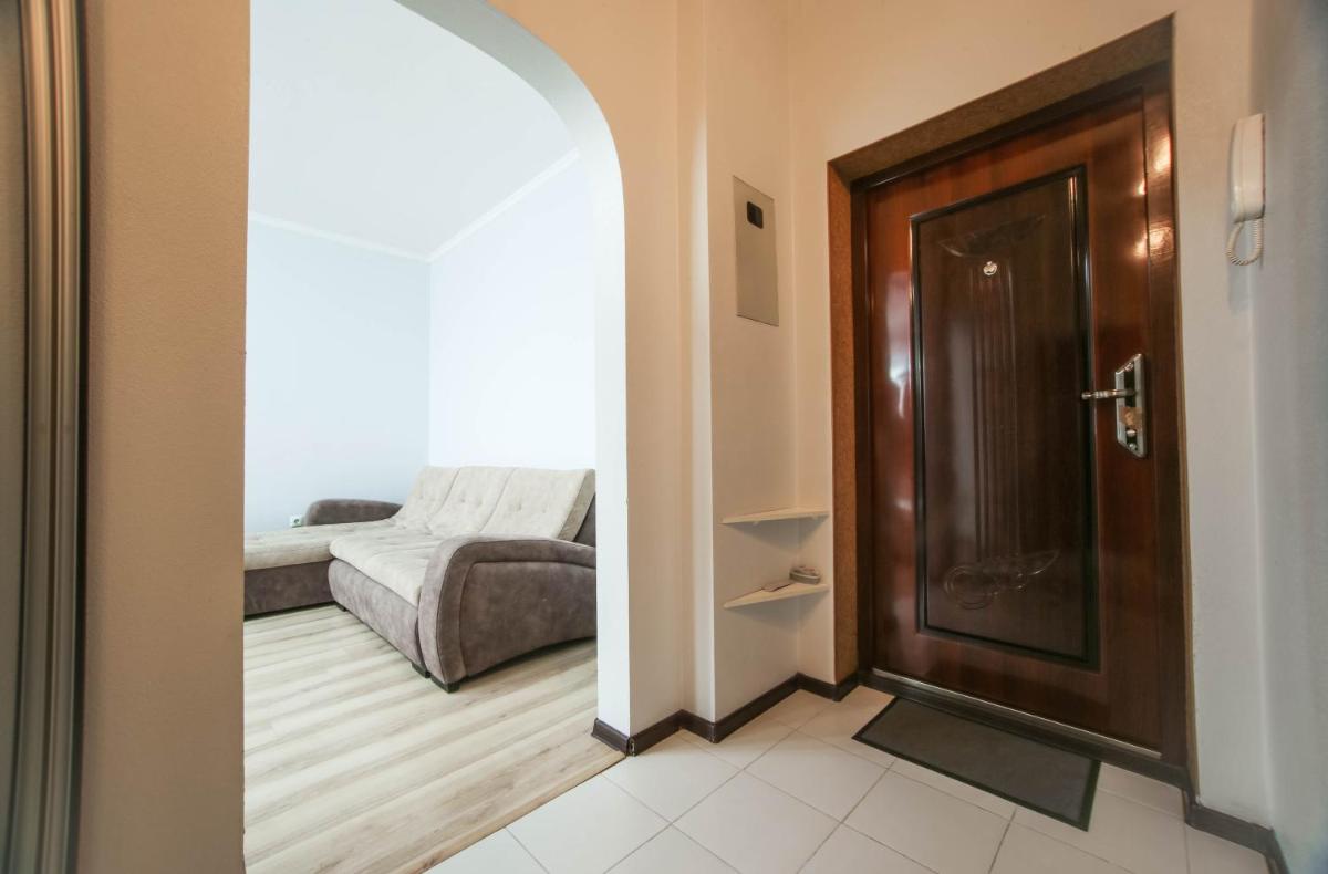 Suitetrails - Apartments on Aviatorov 23