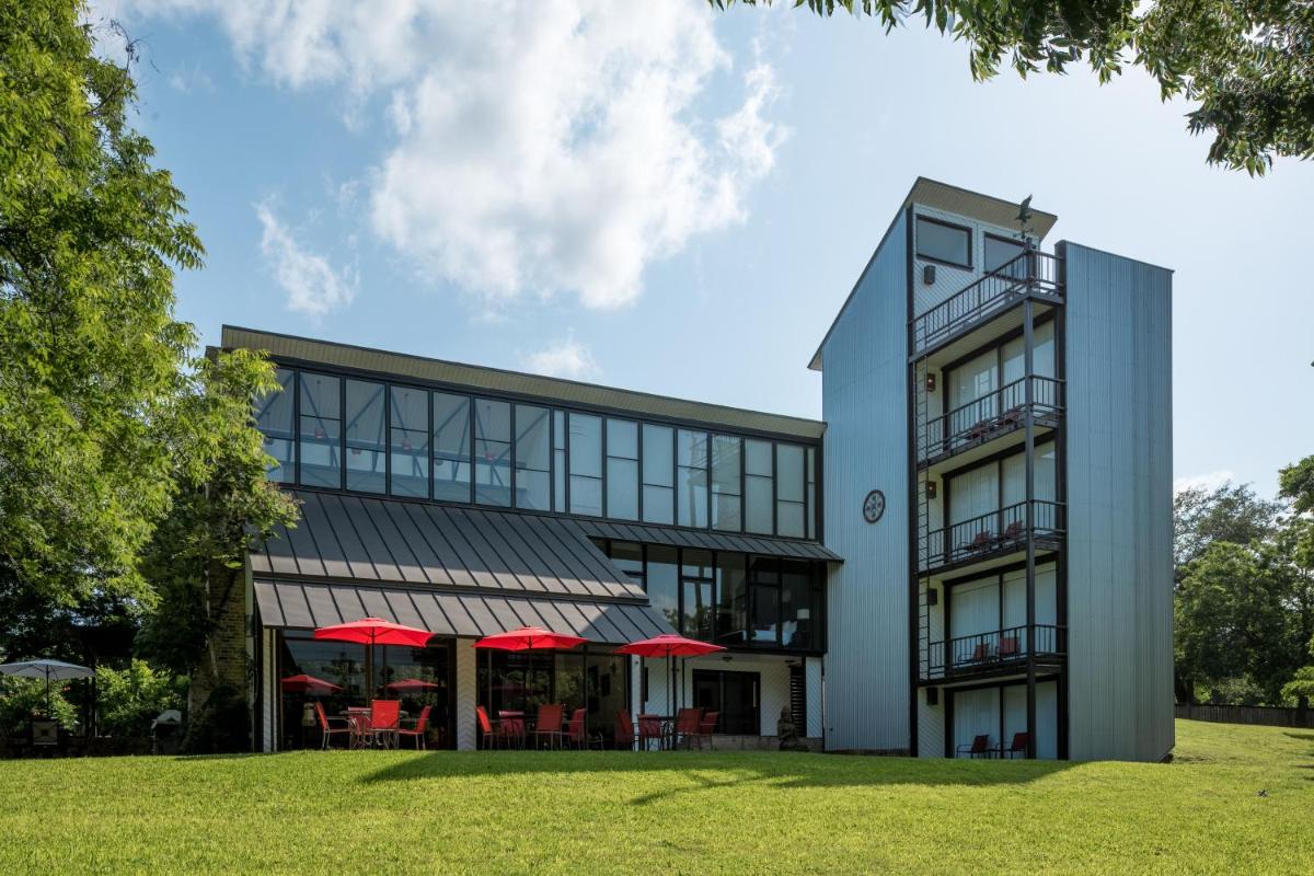 The Power Plant - A Birdy Vacation Rental - Housity