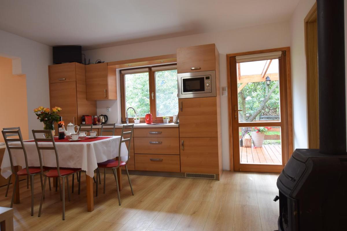 Domek Anielski - Housity