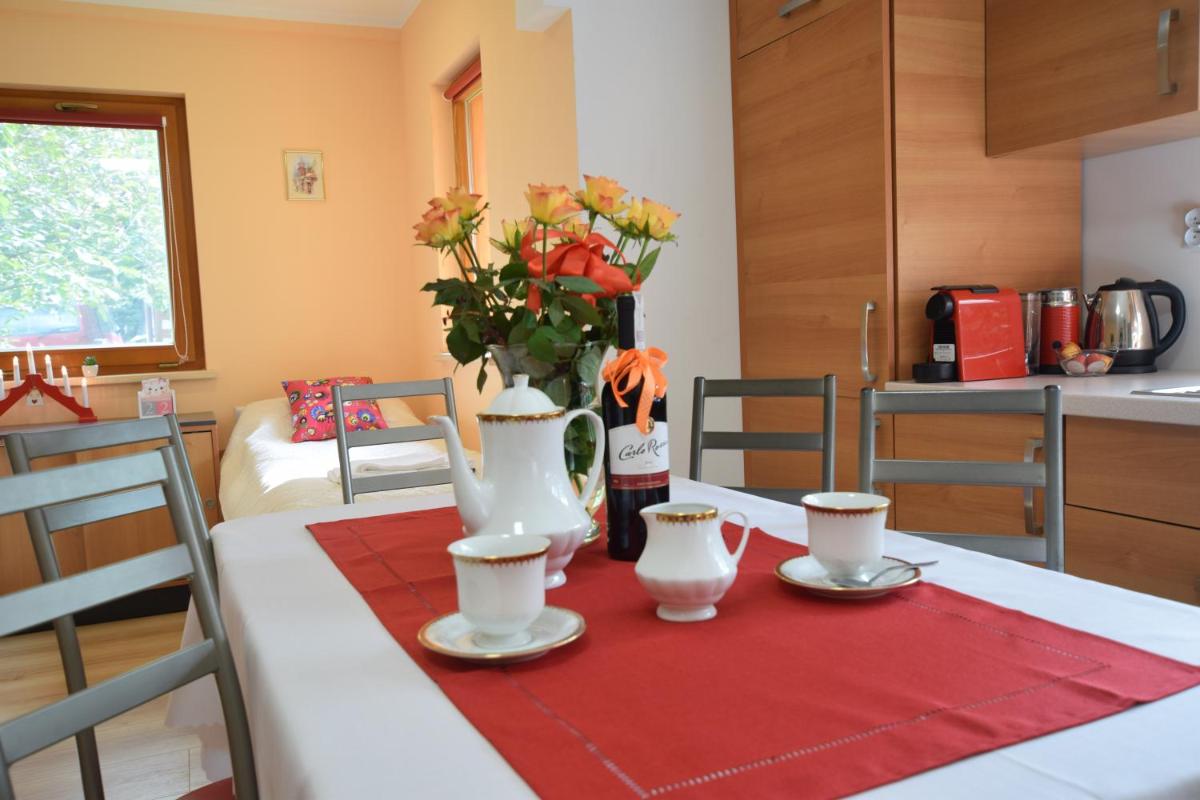 Domek Anielski - Housity
