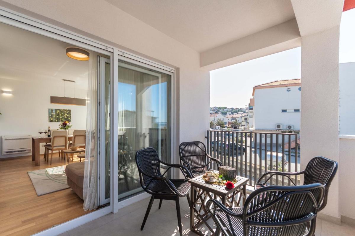 Apartment House Ivan John - Housity