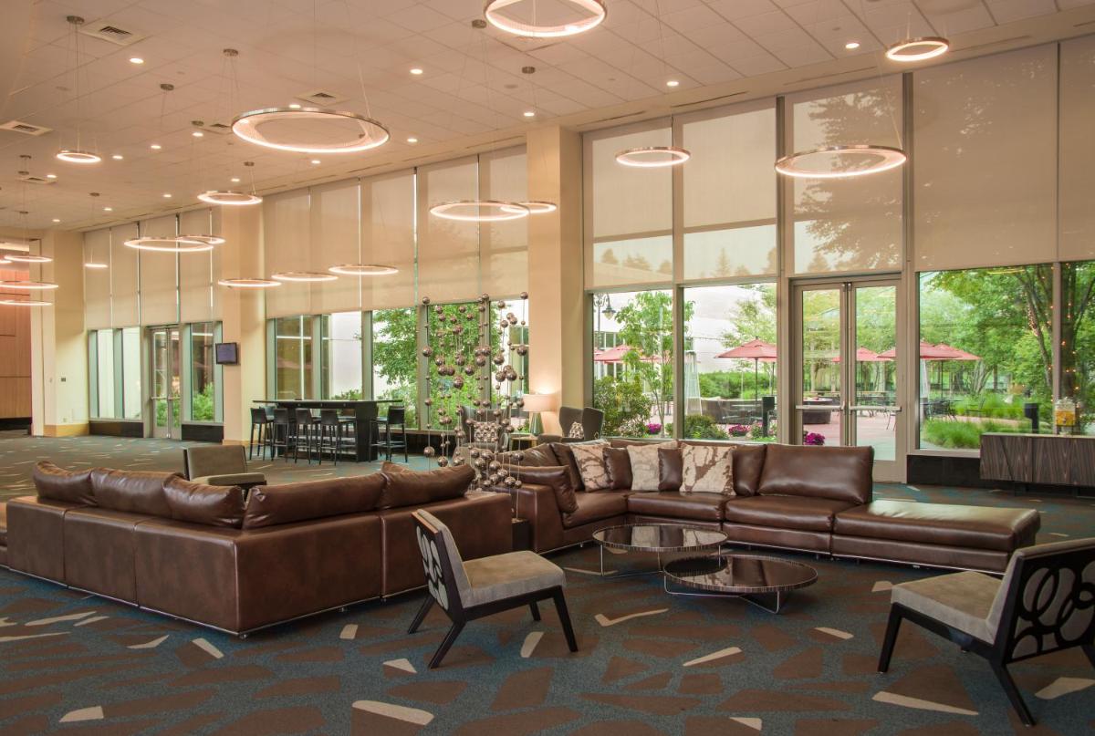 Southbridge Hotel and Conference Center - Housity