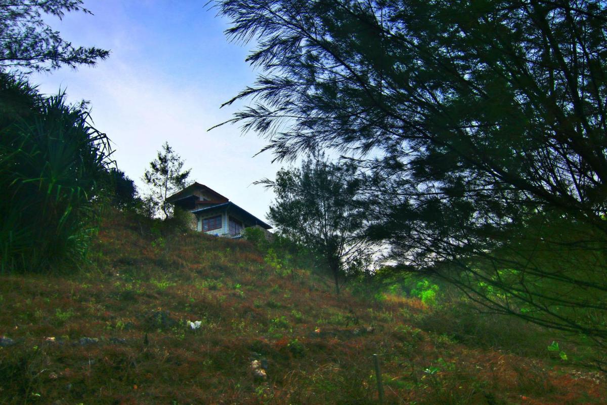 Fam Sugiono Cottage - Studio House - Housity