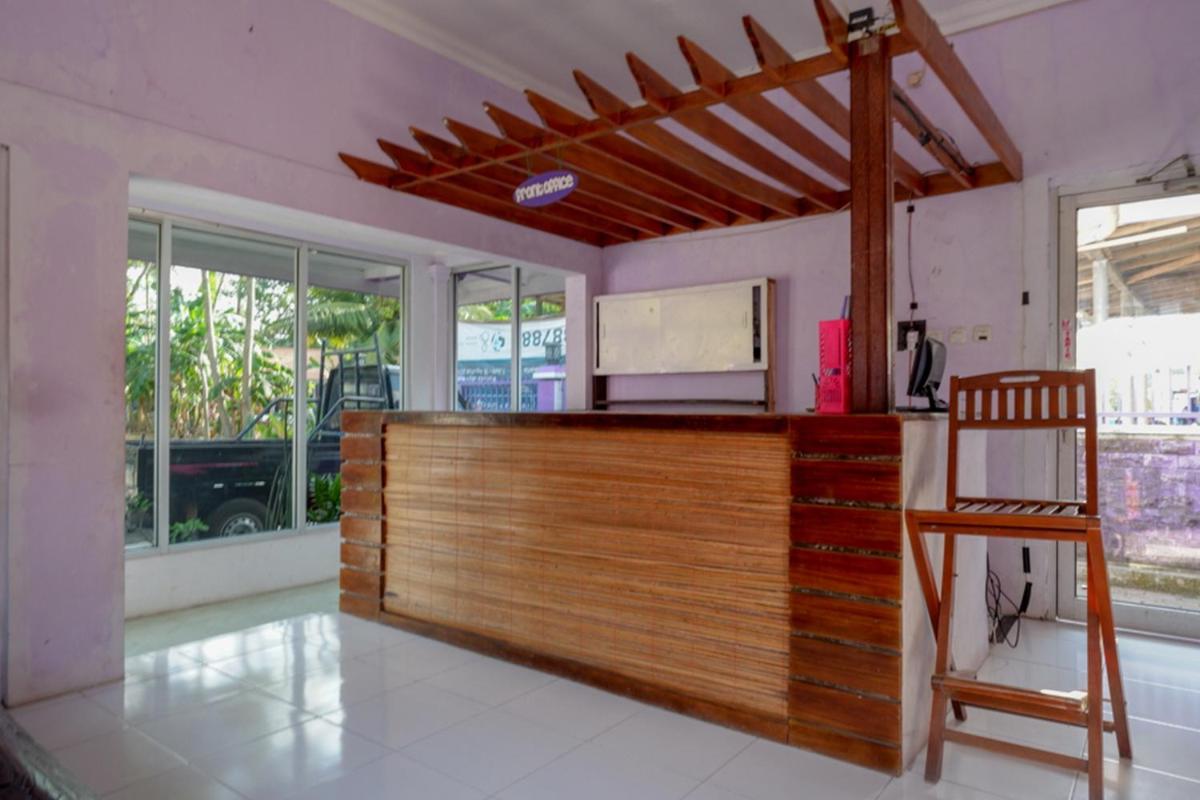 RedDoorz near Goa Jatijajar 2 - Housity