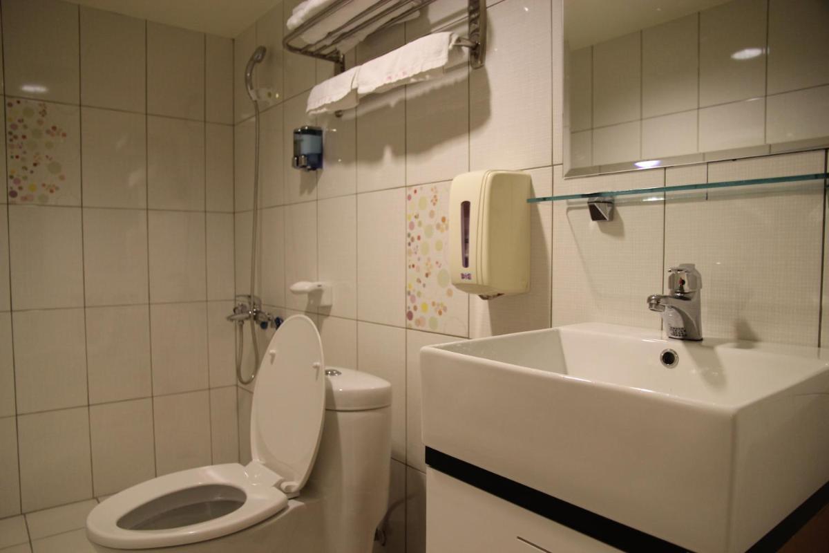 Melody Hotel - Housity