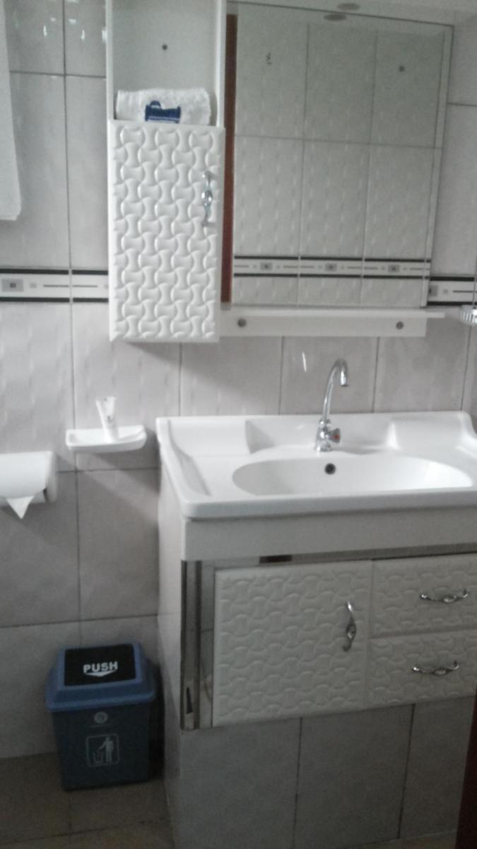 The Pearl Inn - Housity