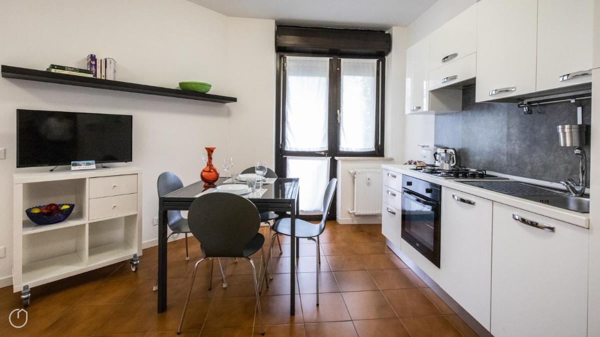 Italianway - P.le Unità d'Italia 3 - Housity