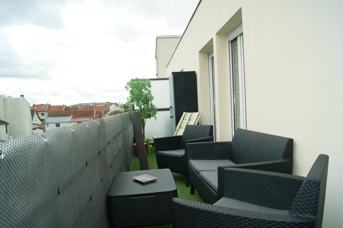 Victoria-T2-41m2-Balcon, wifi, linge, produits, ménage inclus - Hizvo