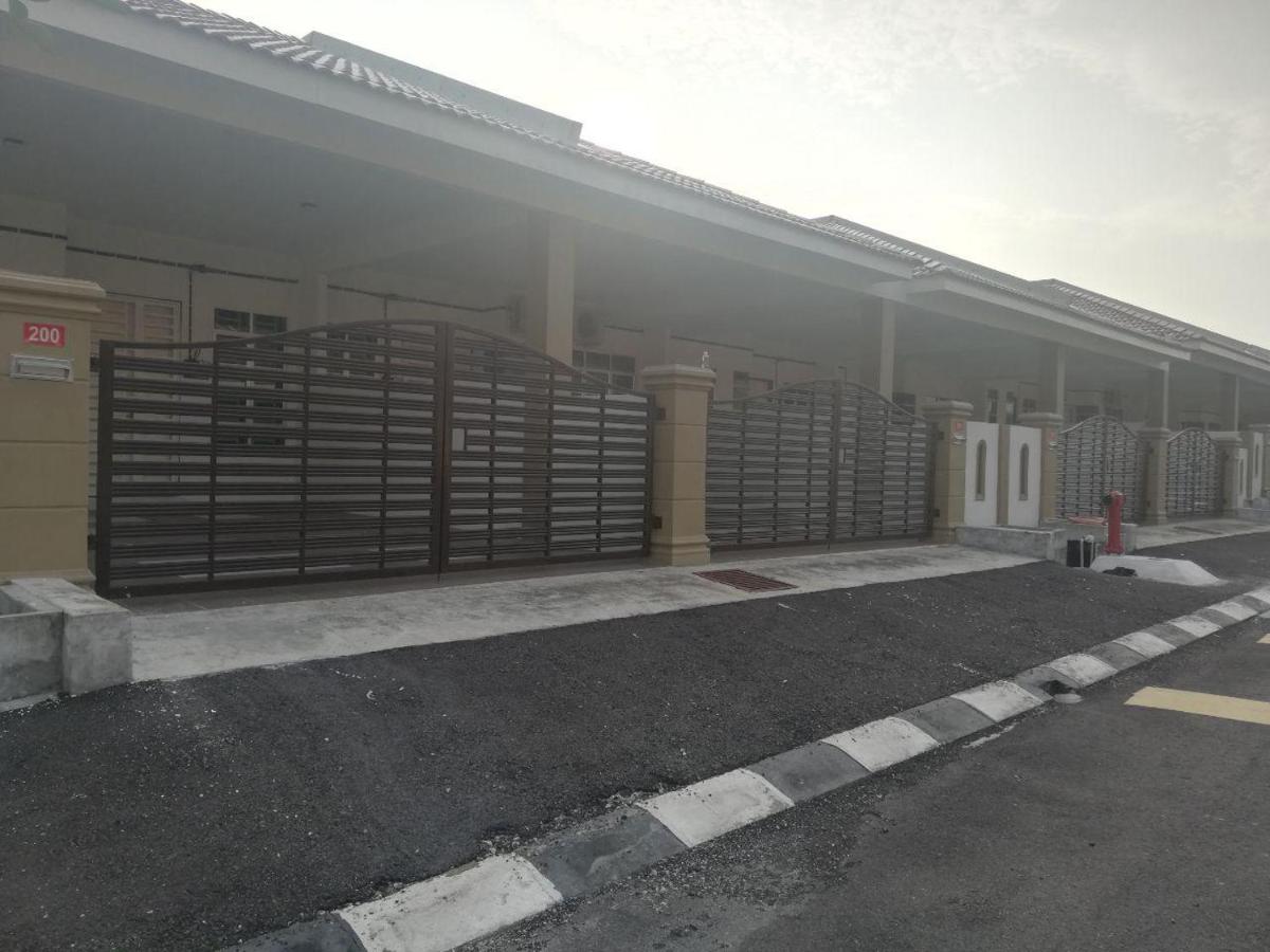 Nur Zahra Sungkai Homestay - Housity