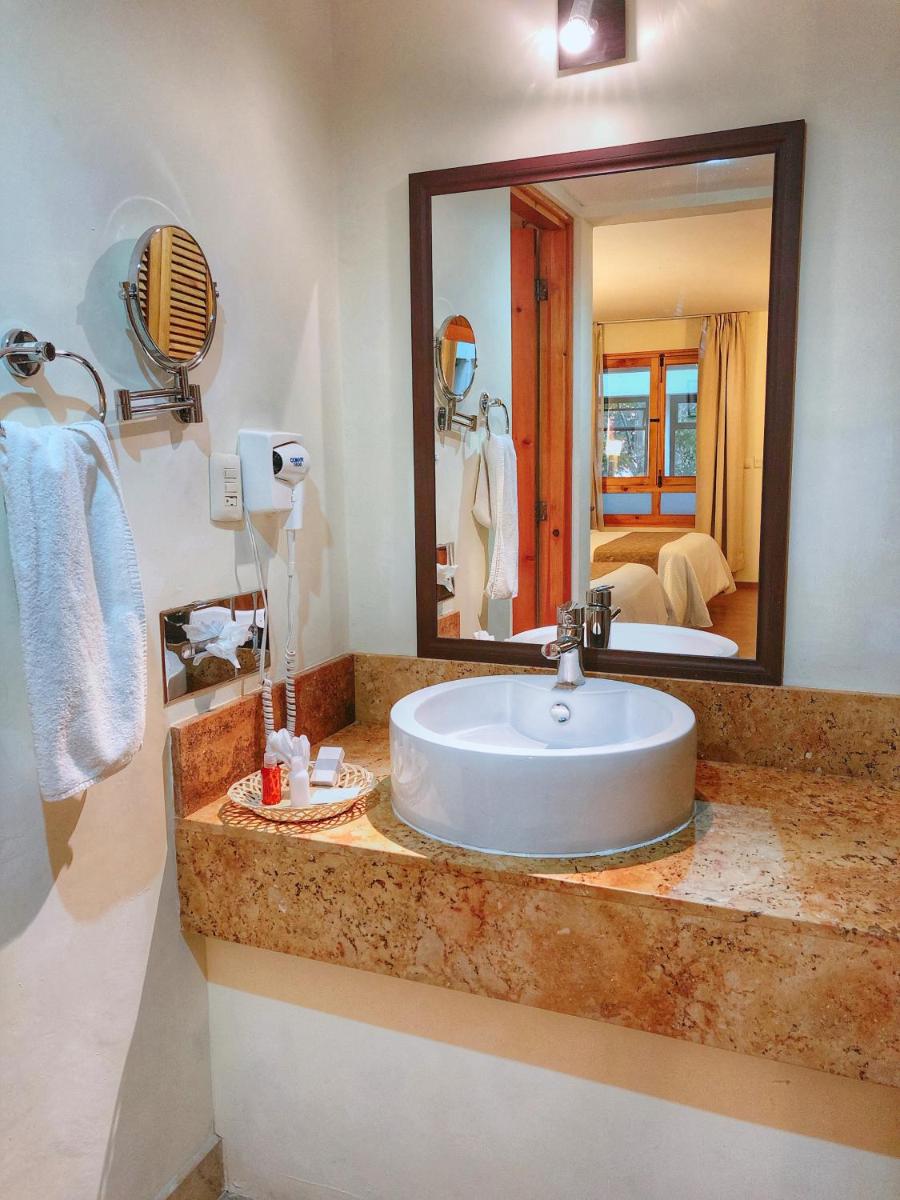 Plaza Magnolias Suites - Hizvo