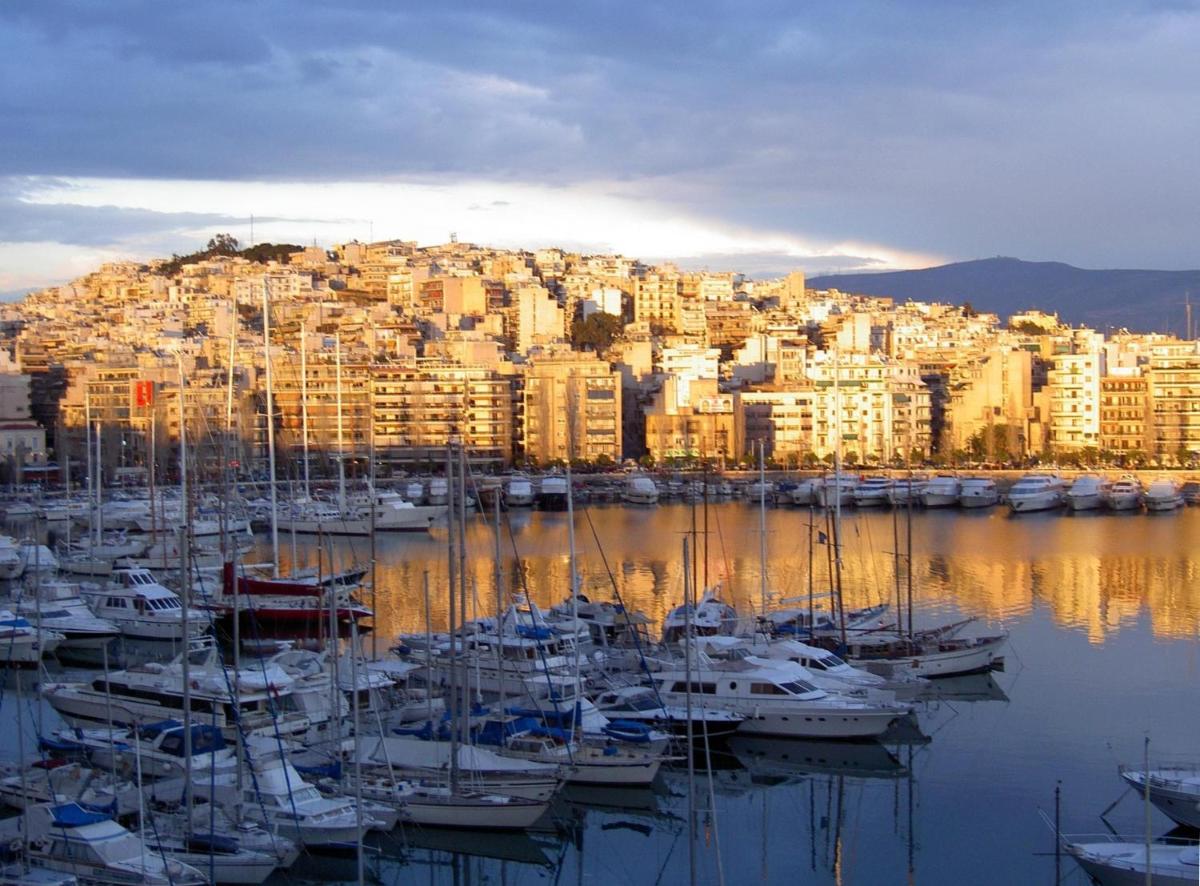 Piraeus Seaview Elegant Apartments - Housity