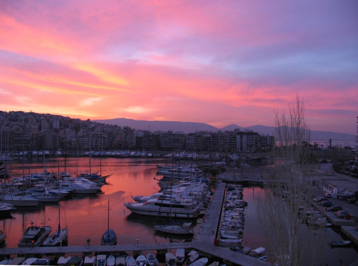 Piraeus Seaview Elegant Apartments - Housity