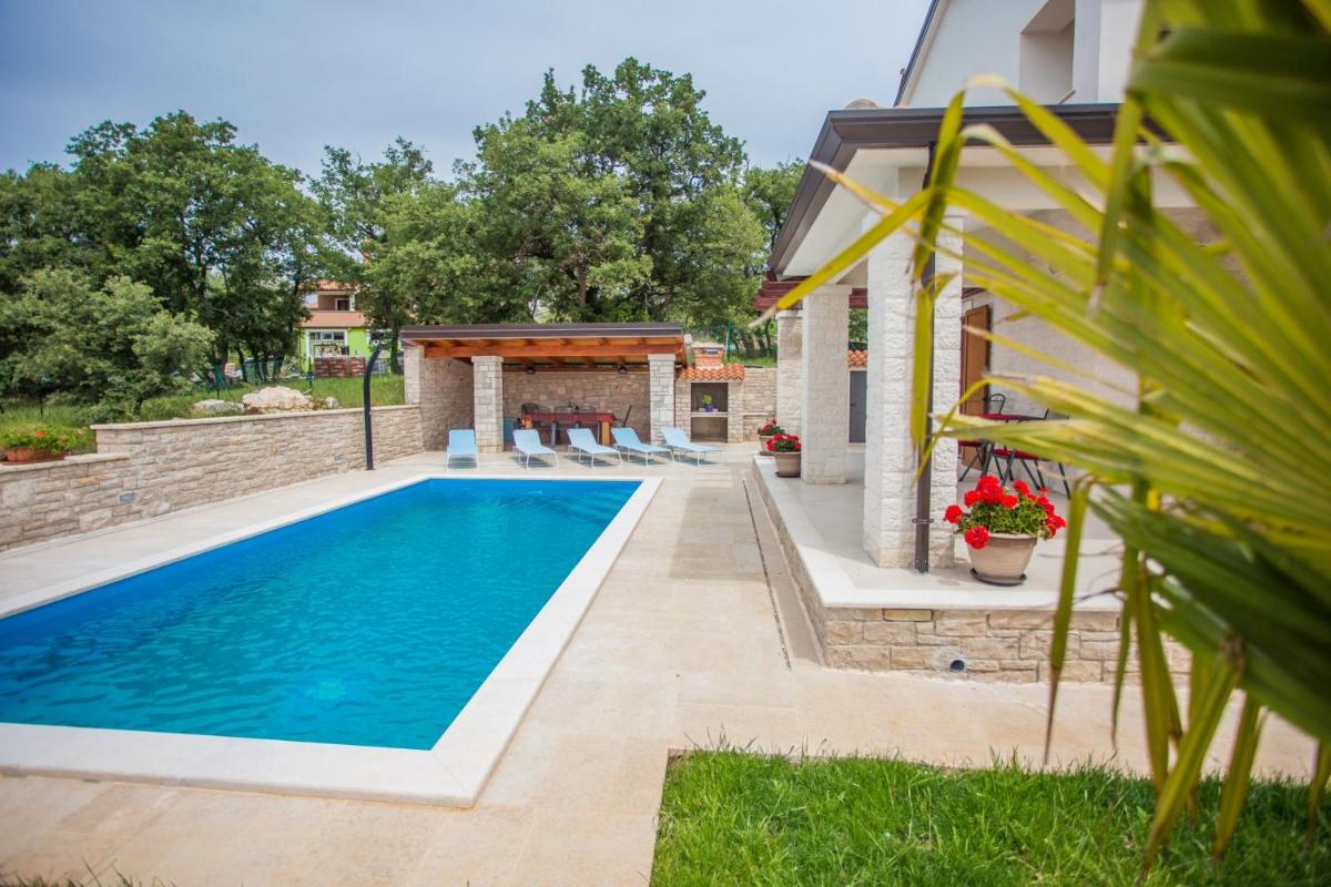 Suitetrails - Villa Hope Kaštelir 2