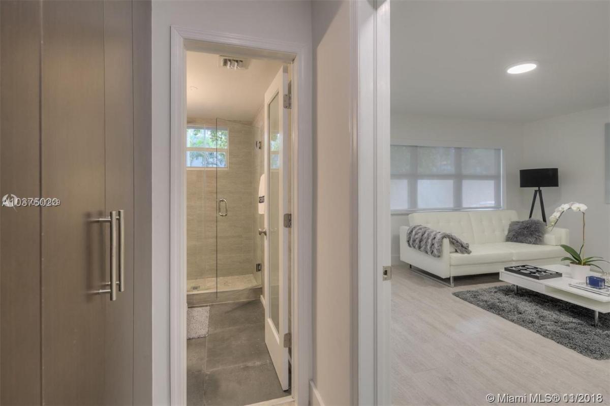 Meridian Suites - Housity