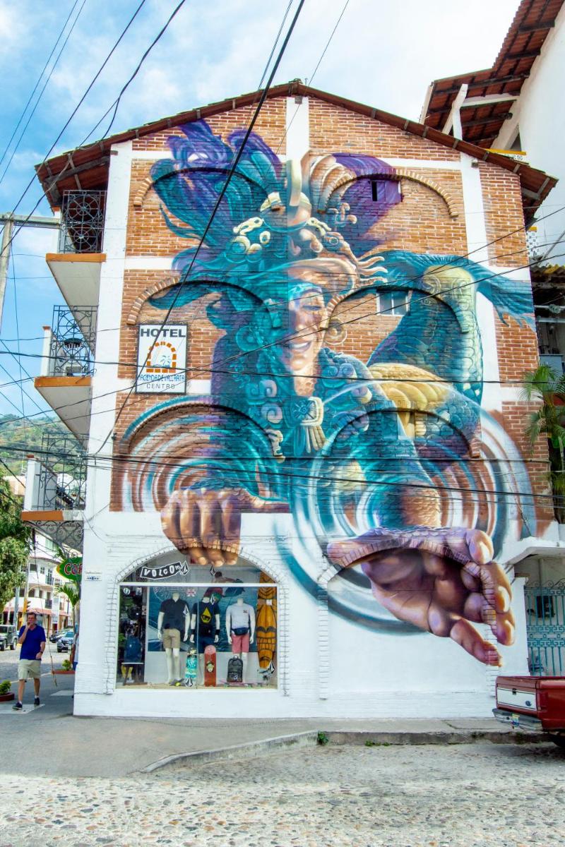 Hotel Hacienda de Vallarta Centro - Housity