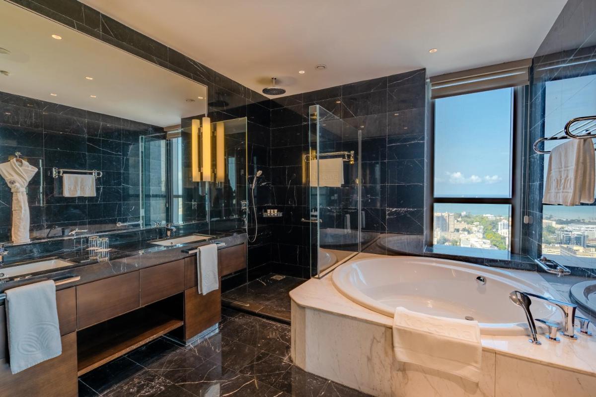 Johari Rotana - Housity