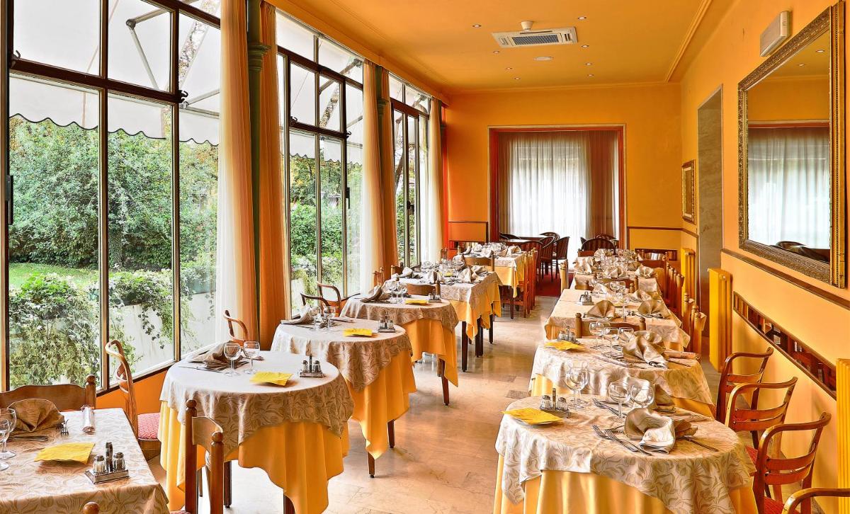 Albergo Nazionale - Housity