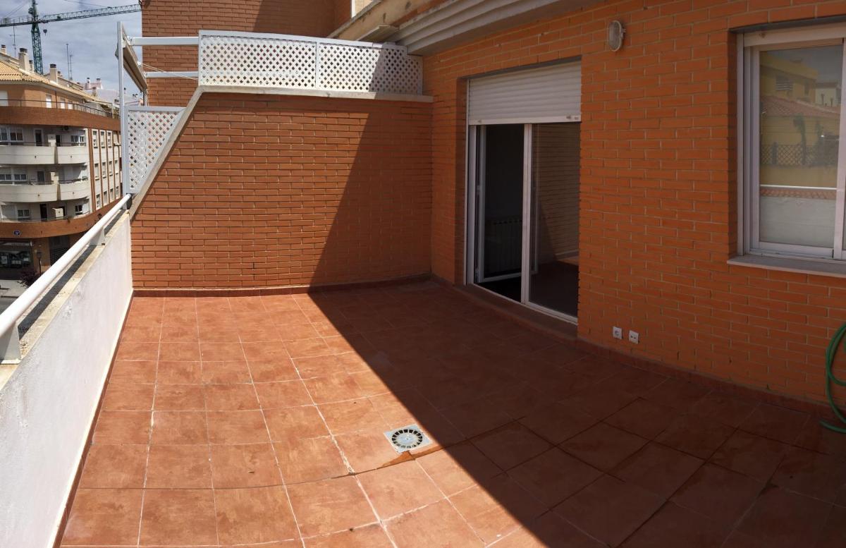 Ático amplio y confortable - Housity