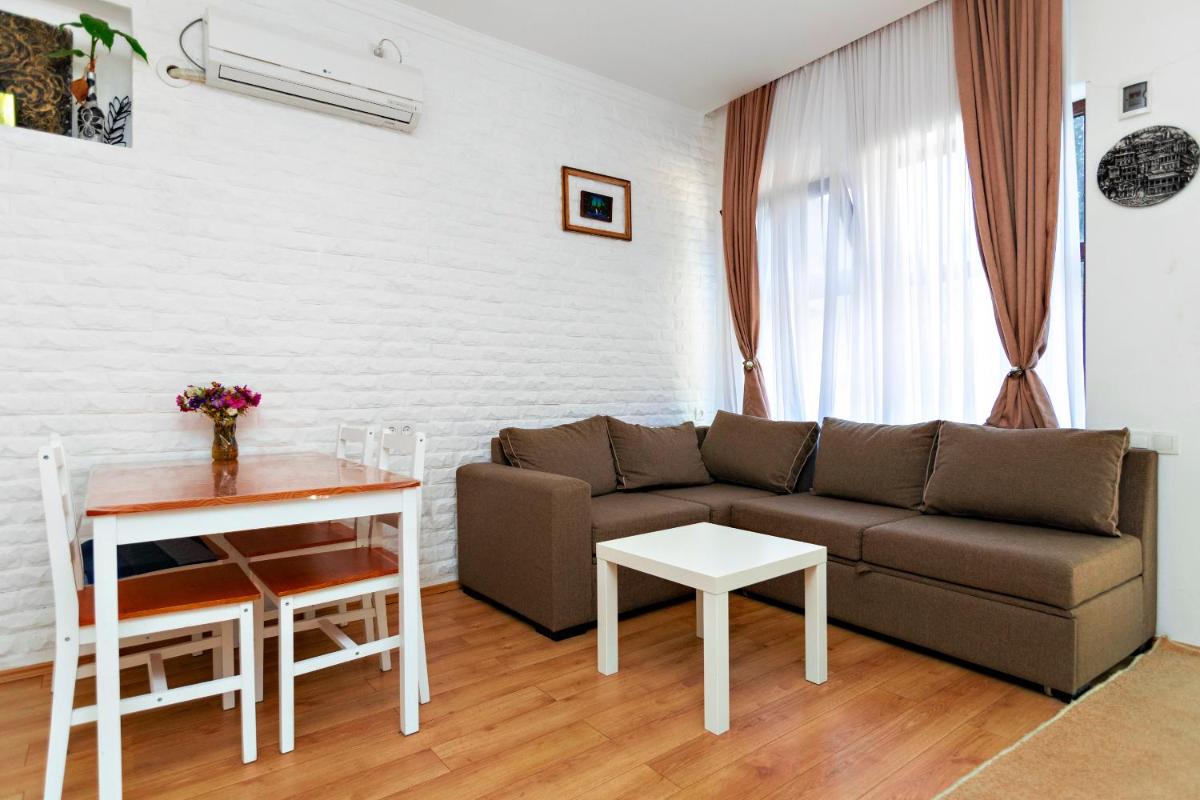31 Toidze Apartment - Housity