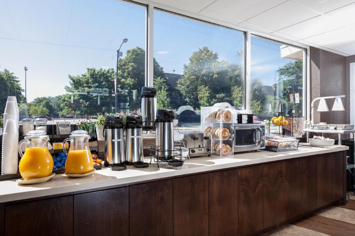Carlton Inn Midway - Housity
