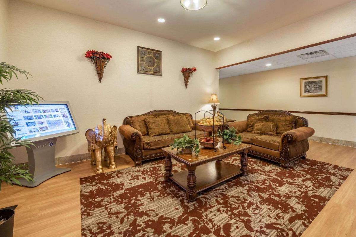 MainStay Suites Grantville - Hershey North - Housity