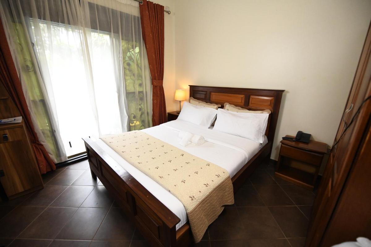 Suitetrails - Biyem Hotel