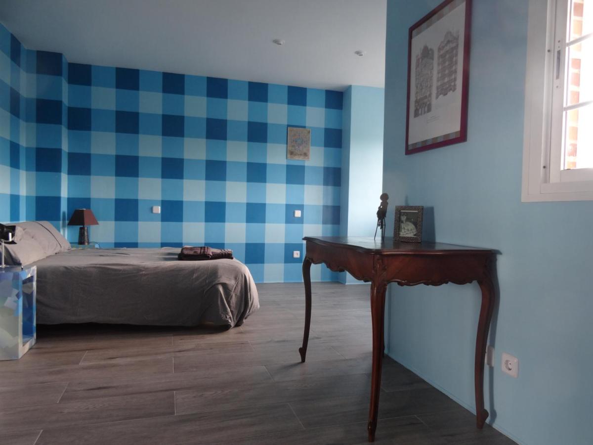 BArcoiris B&B - Adults Men only - SOLO PARA HOMBRES - Housity