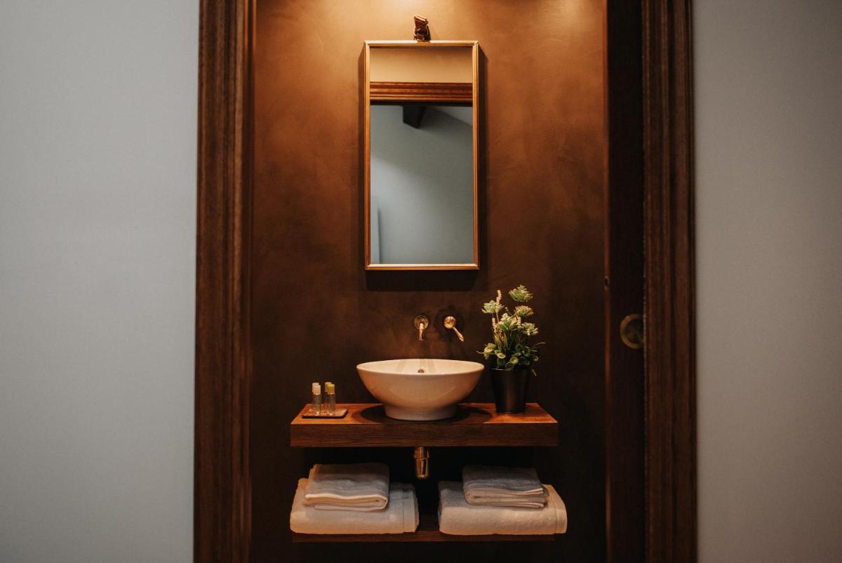 1930 Boutique Hotel - Housity