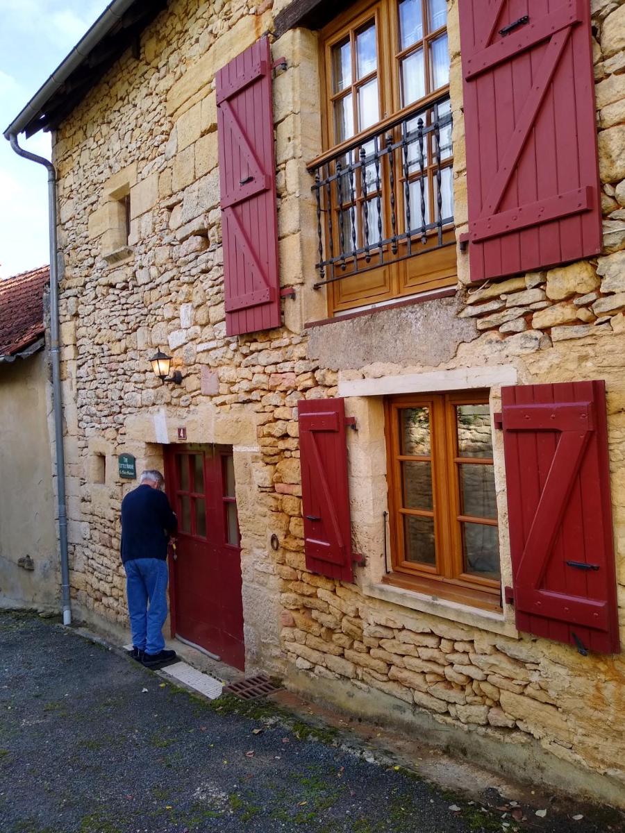 Little House in the Dordogne - Housity