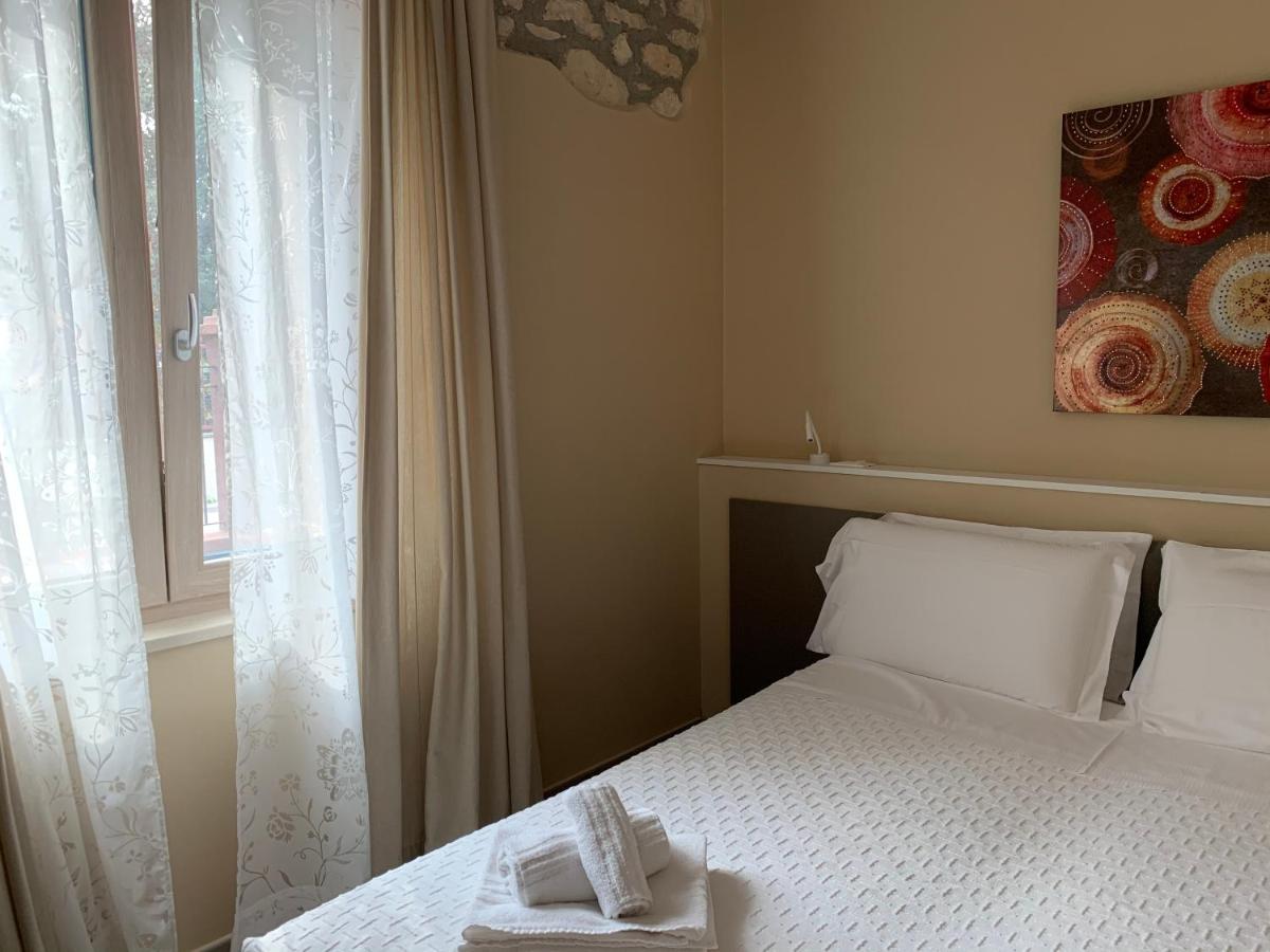 Olivier House - Housity